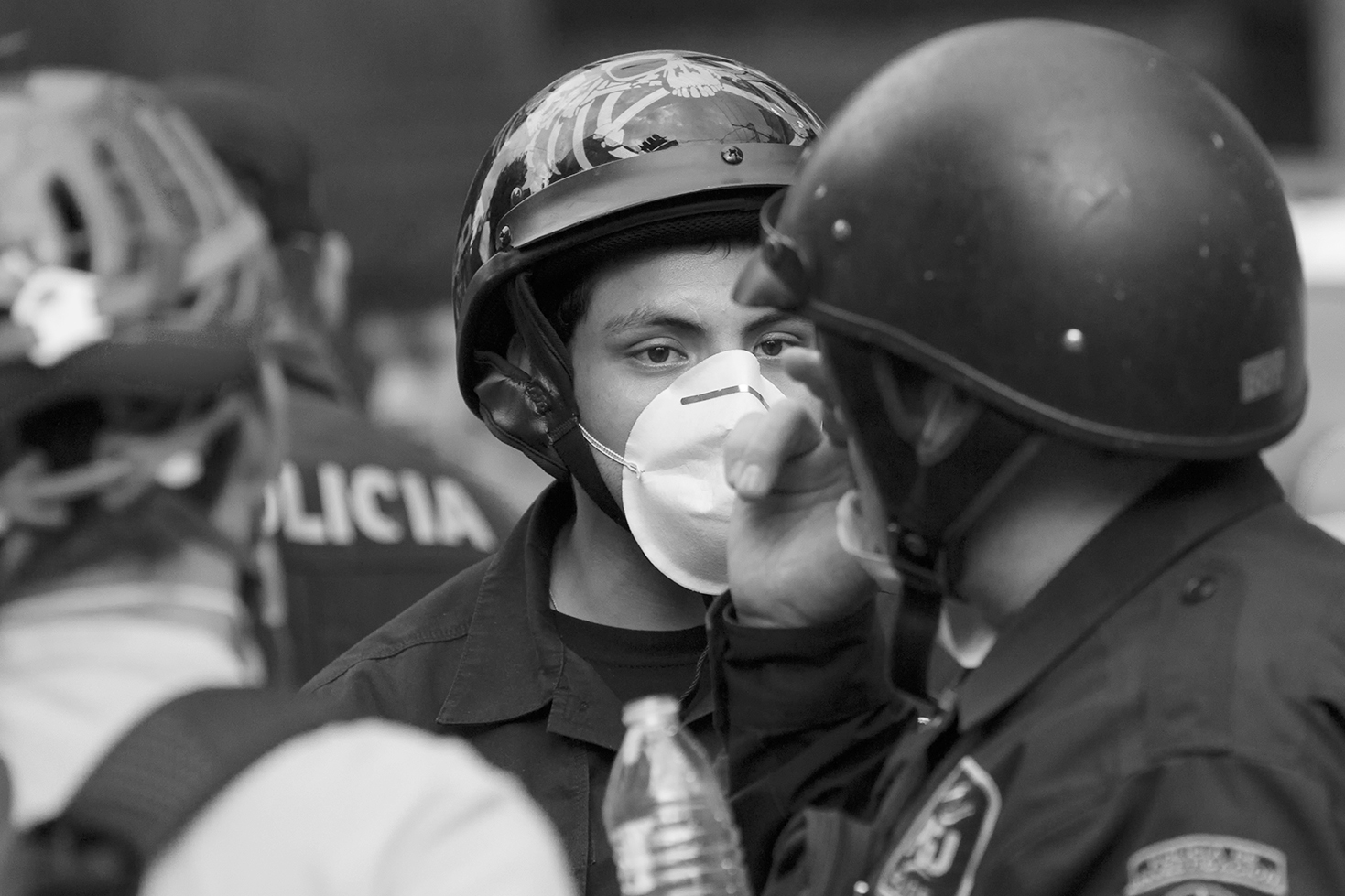 Earthquake, people's faces - Mexico